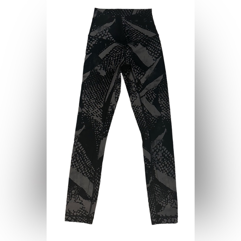 Lululemon Black and Gray Patterned Leggings